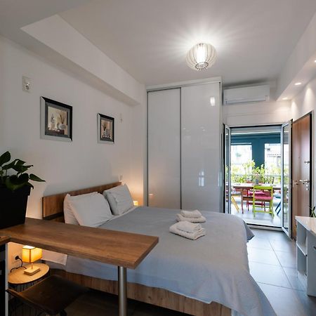 Modern Studio Apartment A Atene Esterno foto