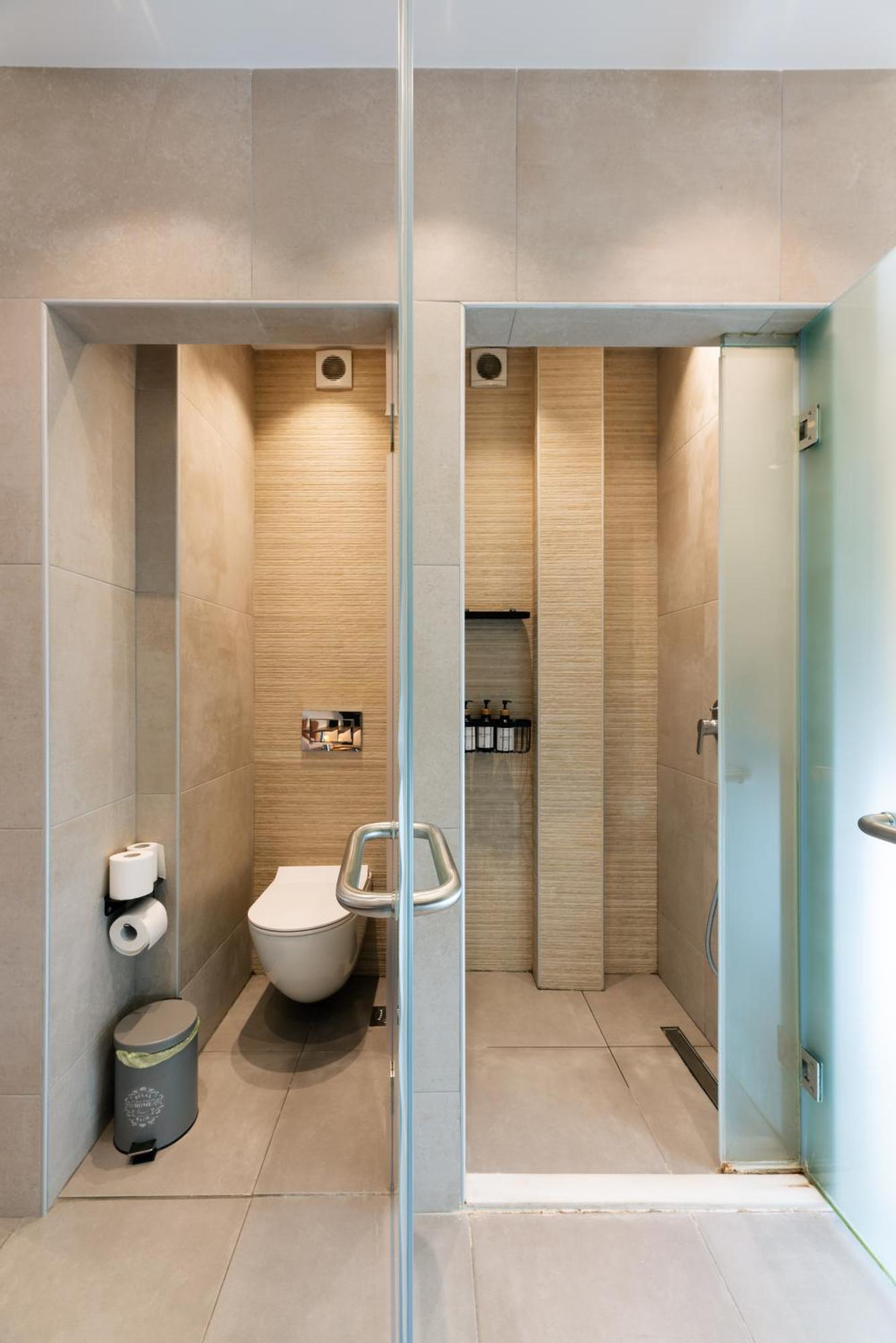 Modern Studio Apartment A Atene Esterno foto